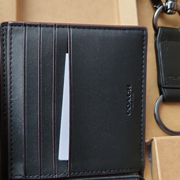 Coach Mens Wallet all over print and key chain ONLY FROM BOX SET NWT - Picture 14 of 15